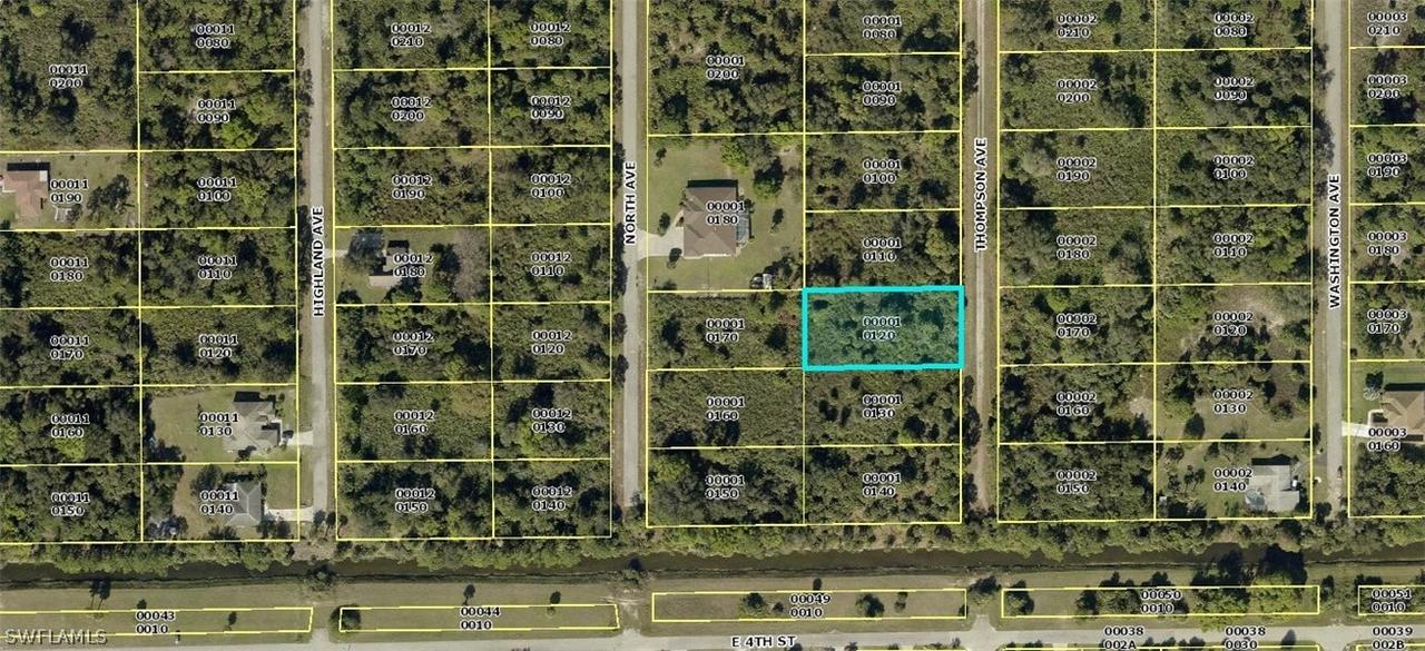 405 Thompson Ave., Lehigh Acres, FL 33972