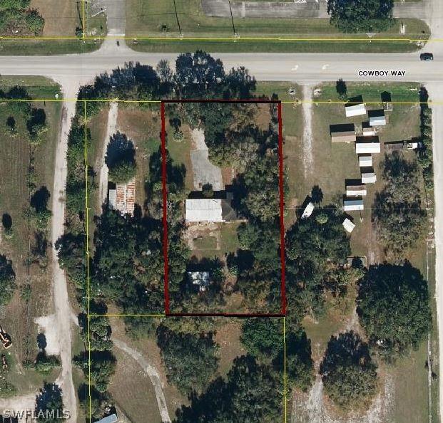 955 W Cowboy Way, Labelle, FL 33935