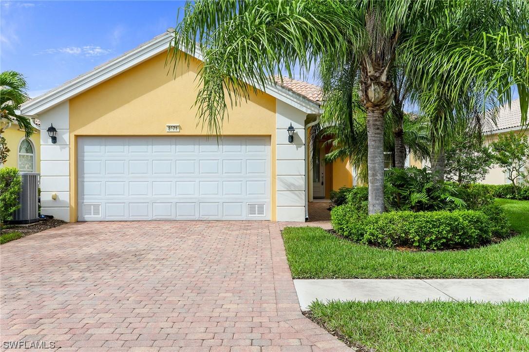8571 Alessandria Ct., Naples, FL 34114
