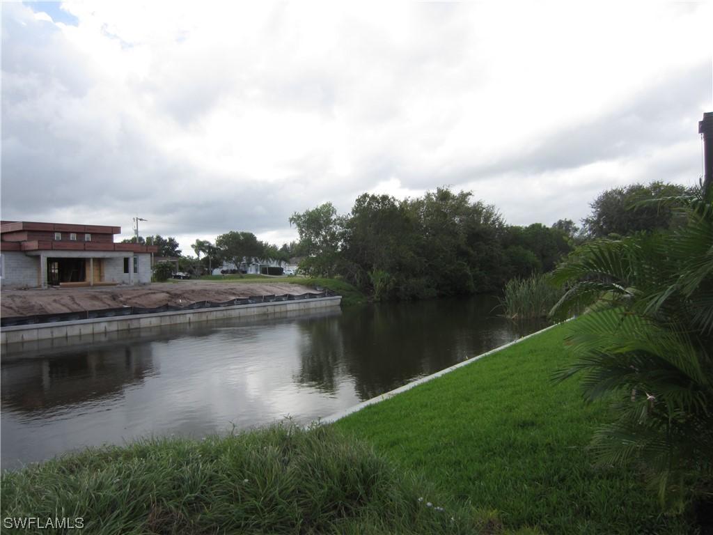 2307 SW 17th St., Cape Coral, FL 33991