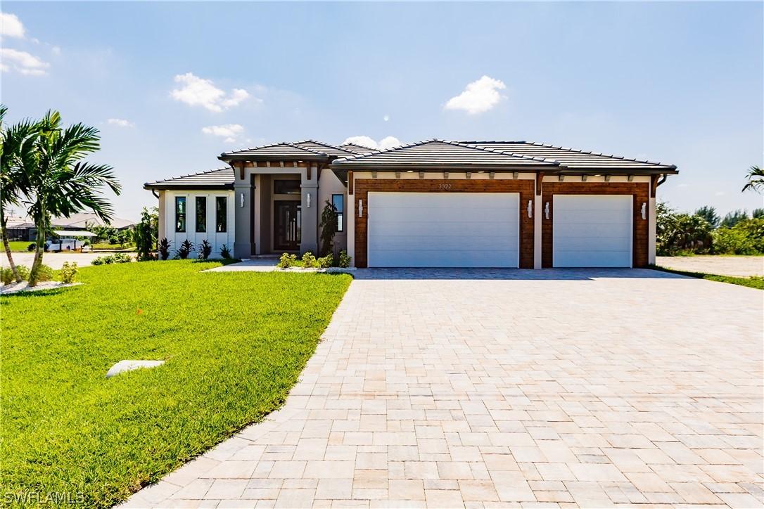 102 NW 39th Ave., Cape Coral, FL 33993