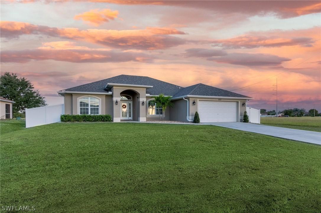 2037 NW Juanita Pl., Cape Coral, FL 33993