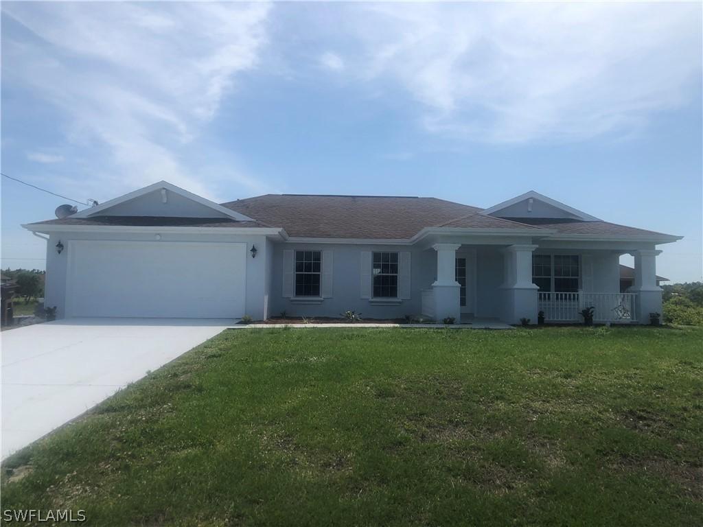737 Ferndale Ave., Lehigh Acres, FL 33974