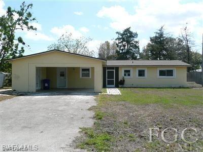 511 York Rd., Lehigh Acres, FL 33936