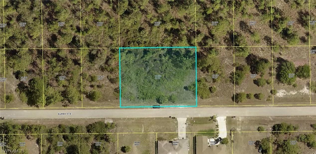 859 Bumby St., Lehigh Acres, FL 33972