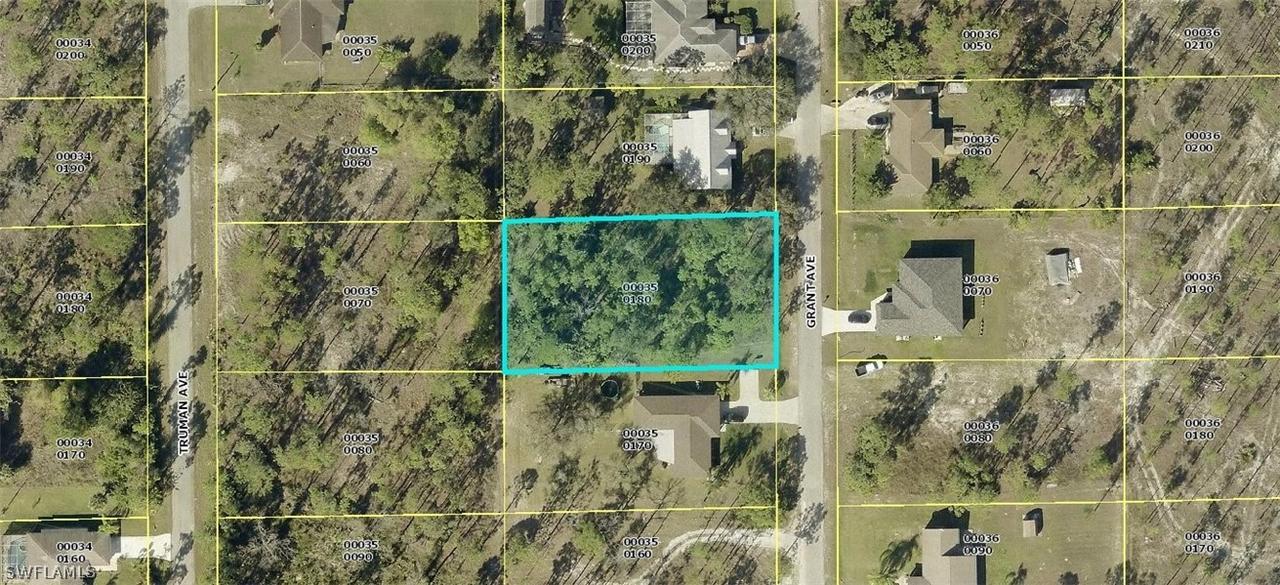 211 Grant Ave., Lehigh Acres, FL 33936