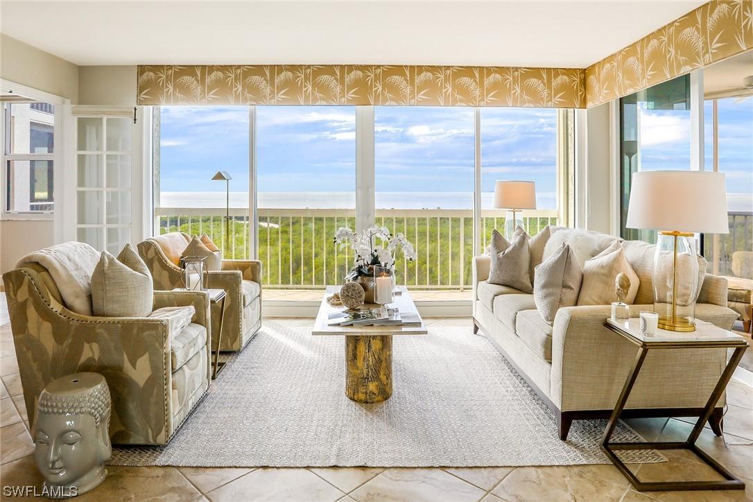 6101 Pelican Bay Blvd. #905, Naples, FL 34108