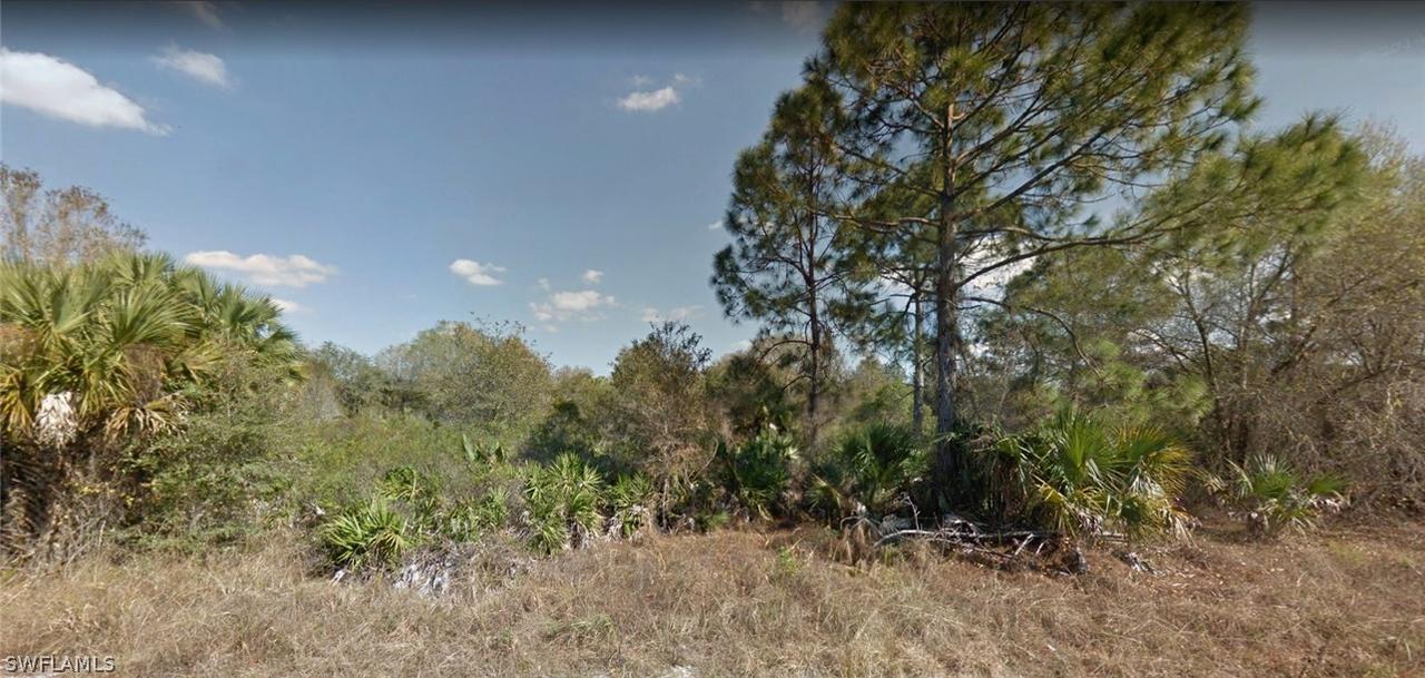132 Carey Ave., Lehigh Acres, FL 33974