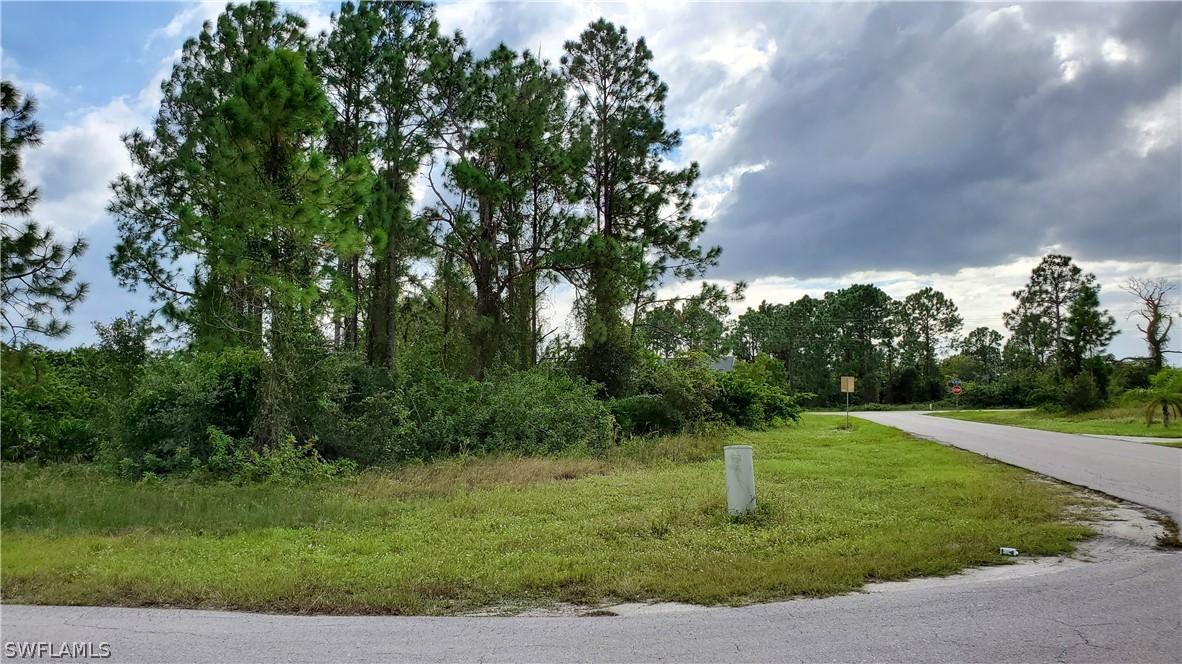 2727 7th St., Lehigh Acres, FL 33976