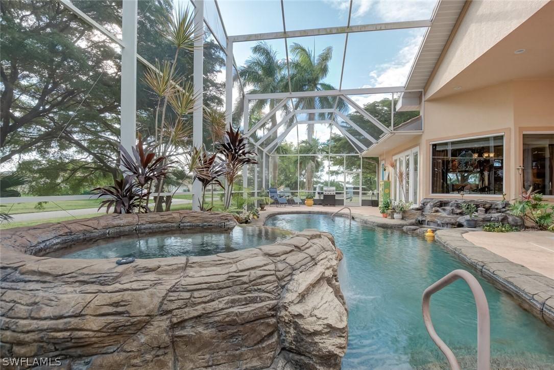 1904 Cape Coral Pkwy., Cape Coral, FL 33914