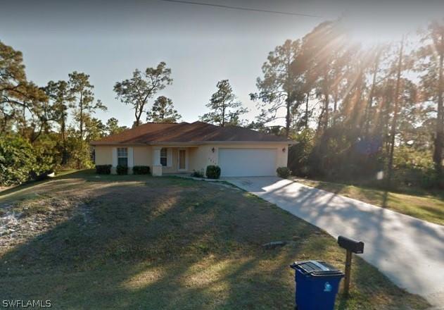 1012 Alcalde St., Lehigh Acres, FL 33974