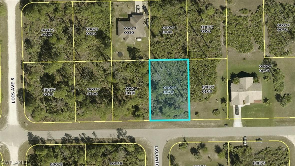 1137 Crestwood St., Lehigh Acres, FL 33974