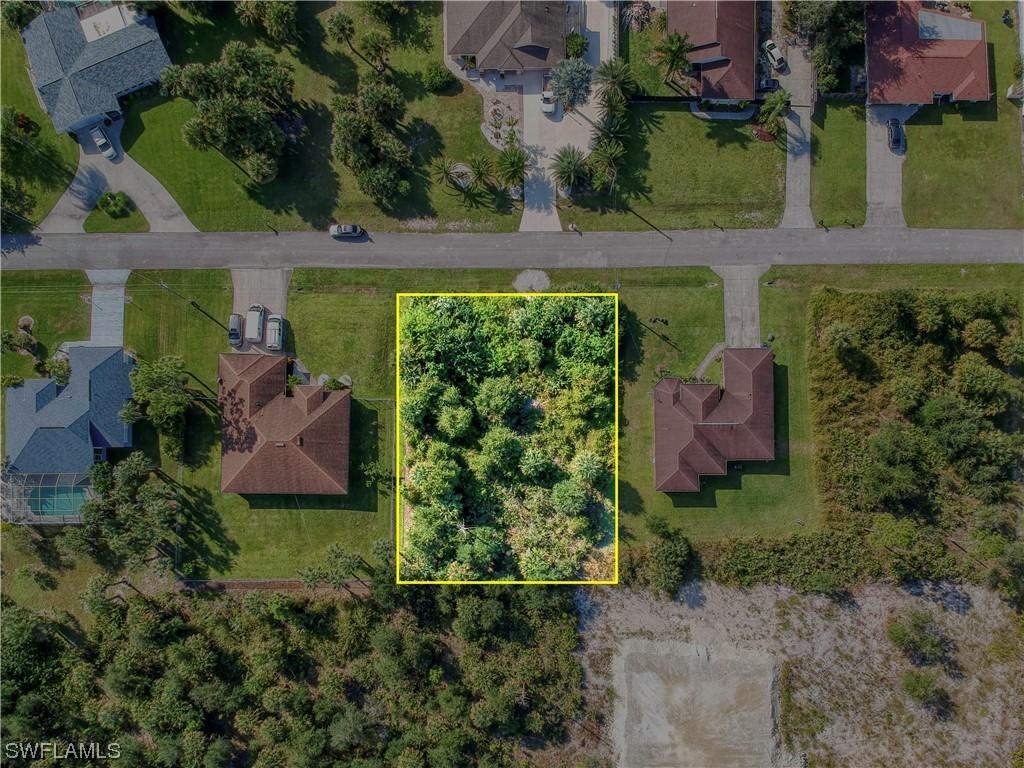 512 Hibiscus Ave., Lehigh Acres, FL 33972