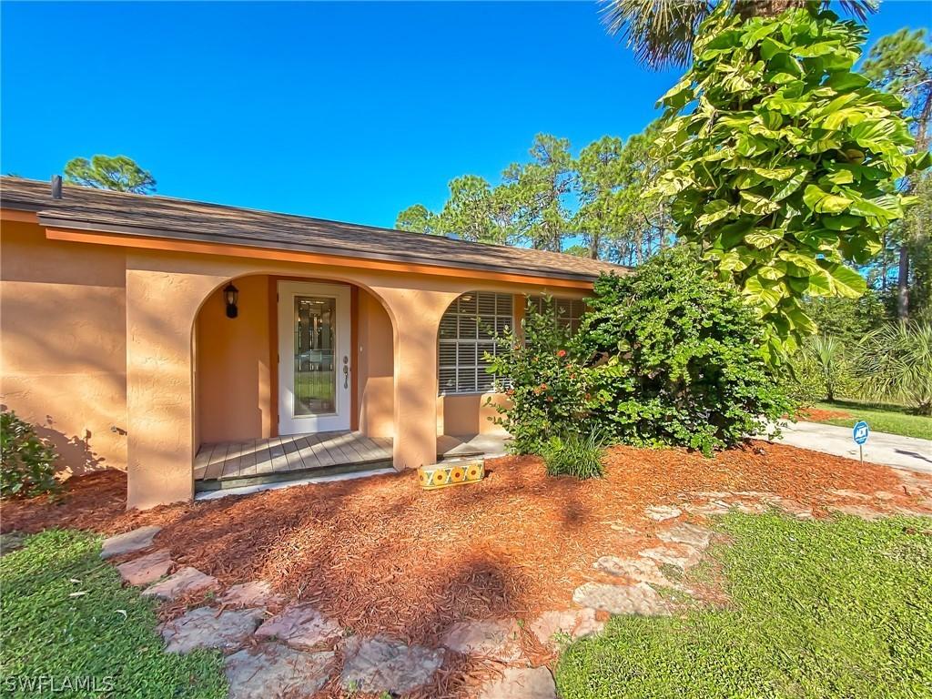517 Eighth Ave., Lehigh Acres, FL 33972