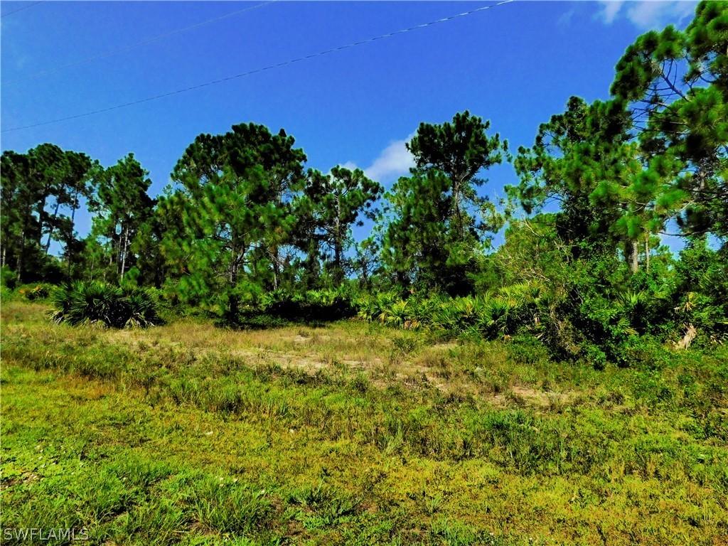 812 Burns Ave., Lehigh Acres, FL 33974