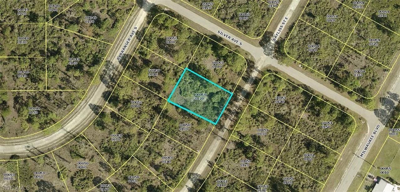 1127 Bayliss St., Lehigh Acres, FL 33974