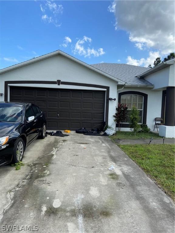 541 Hawthorne Ave., Lehigh Acres, FL 33974