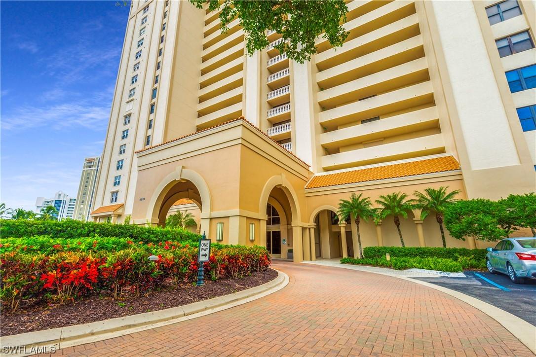 6585 Nicholas Blvd. #1104, Naples, FL 34108