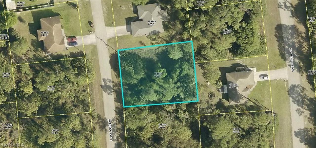 171 Blakely Ave., Lehigh Acres, FL 33974