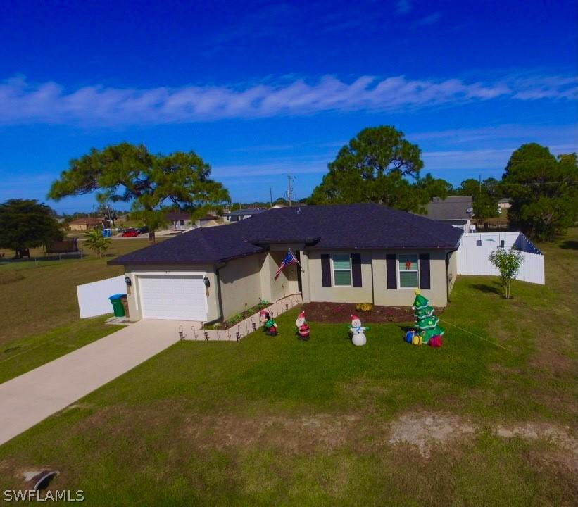 1427 NW 19th St., Cape Coral, FL 33993