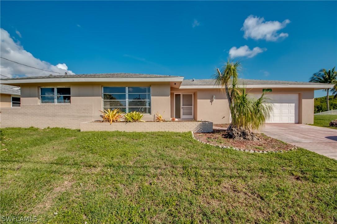 1227 Everest Pkwy., Cape Coral, FL 33904