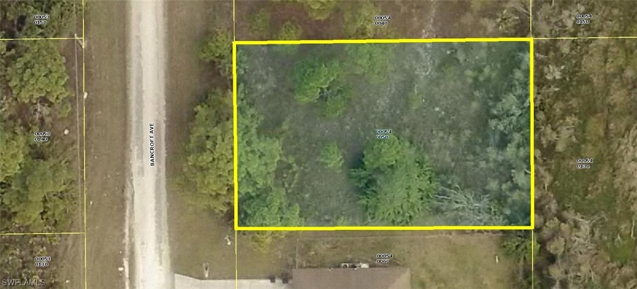 857 Bancroft Ave., Lehigh Acres, FL 33974