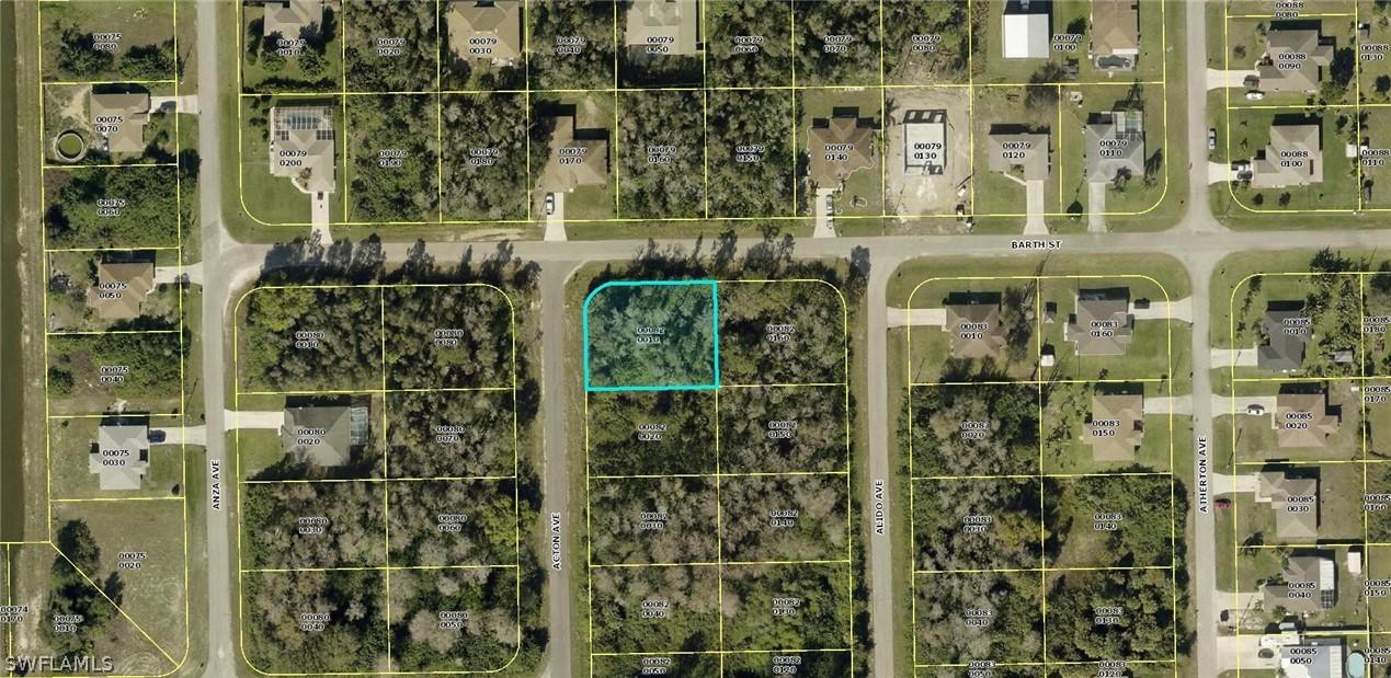 828 Acton Ave., Lehigh Acres, FL 33971