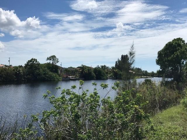 2500 NW 25th Ter., Cape Coral, FL 33993