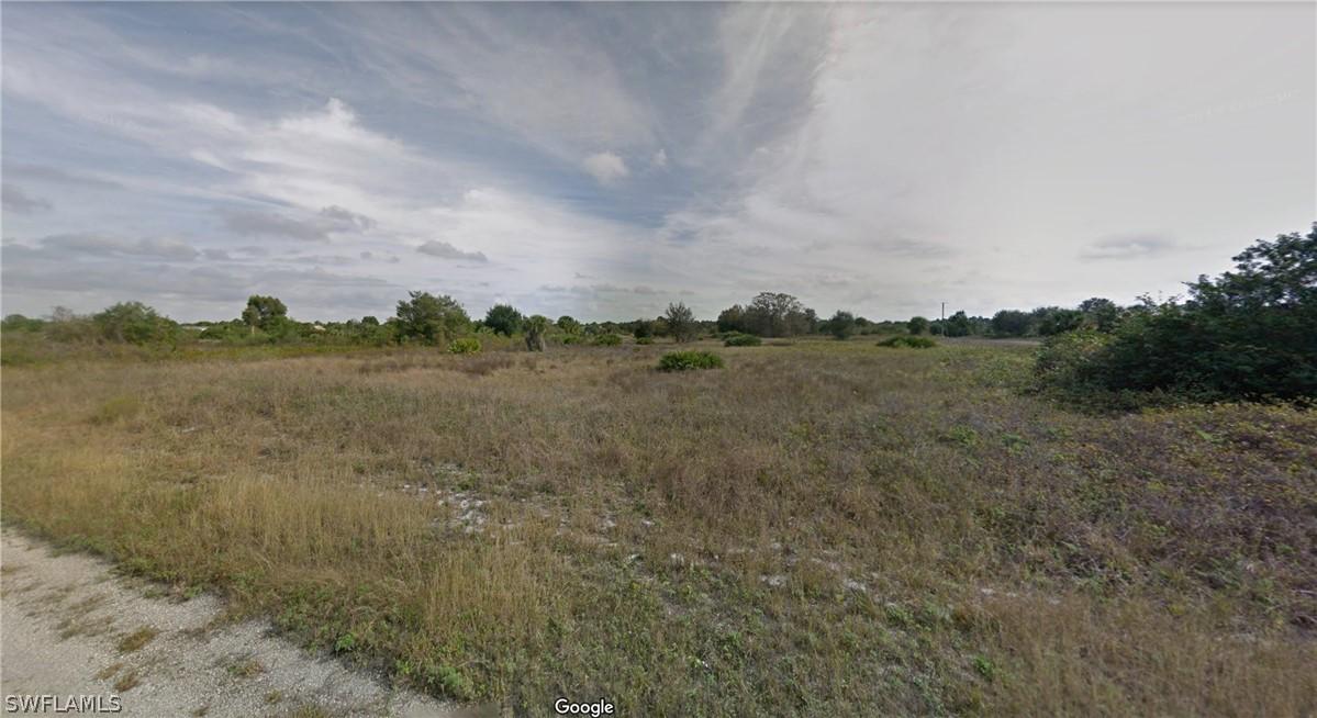 529 Lone Star Ln., Lehigh Acres, FL 33974