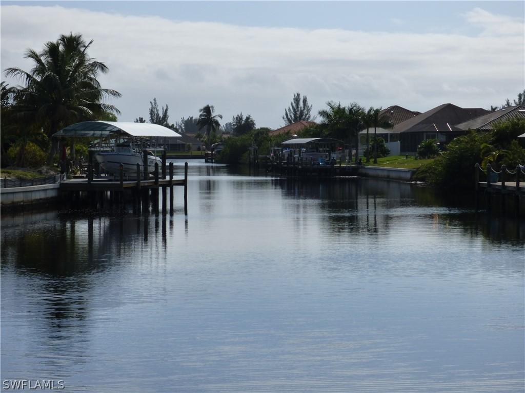 423 NW 35th Pl., Cape Coral, FL 33993