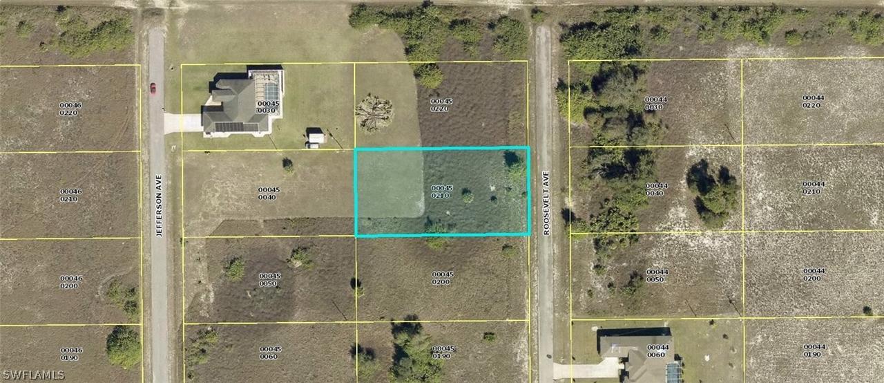 1517 Roosevelt Ave., Lehigh Acres, FL 33972