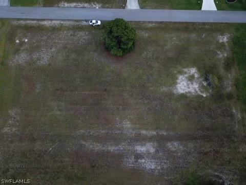 2700 NE Juanita Pl., Cape Coral, FL 33909