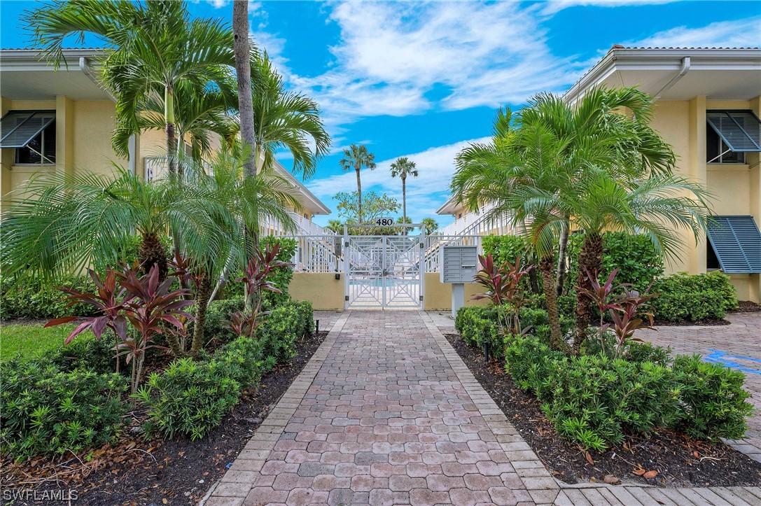 480 5th St. #104, Naples, FL 34102
