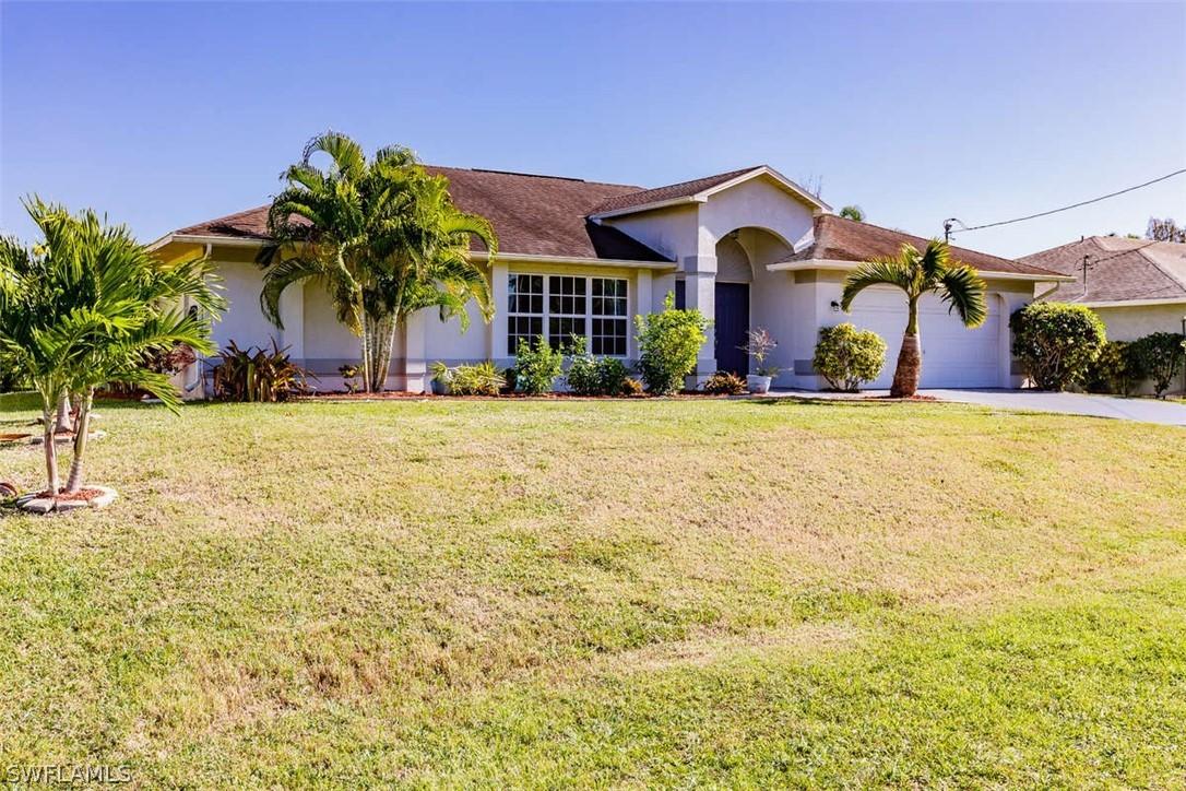 1917 SW 17th Pl., Cape Coral, FL 33991