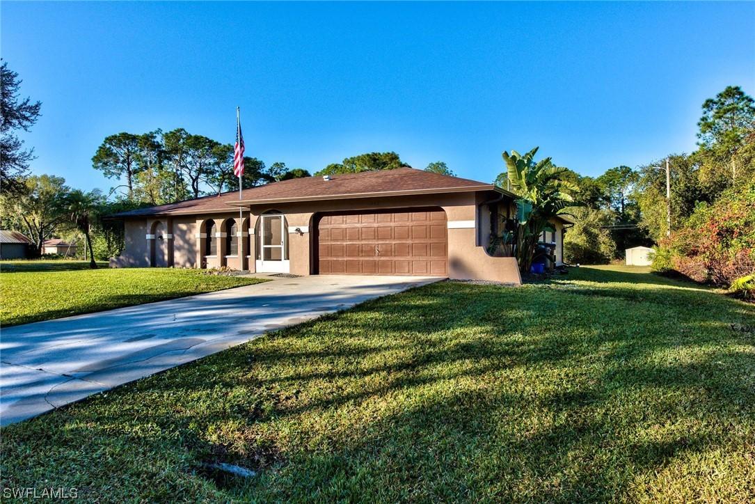 317 Hamilton Ave., Lehigh Acres, FL 33936