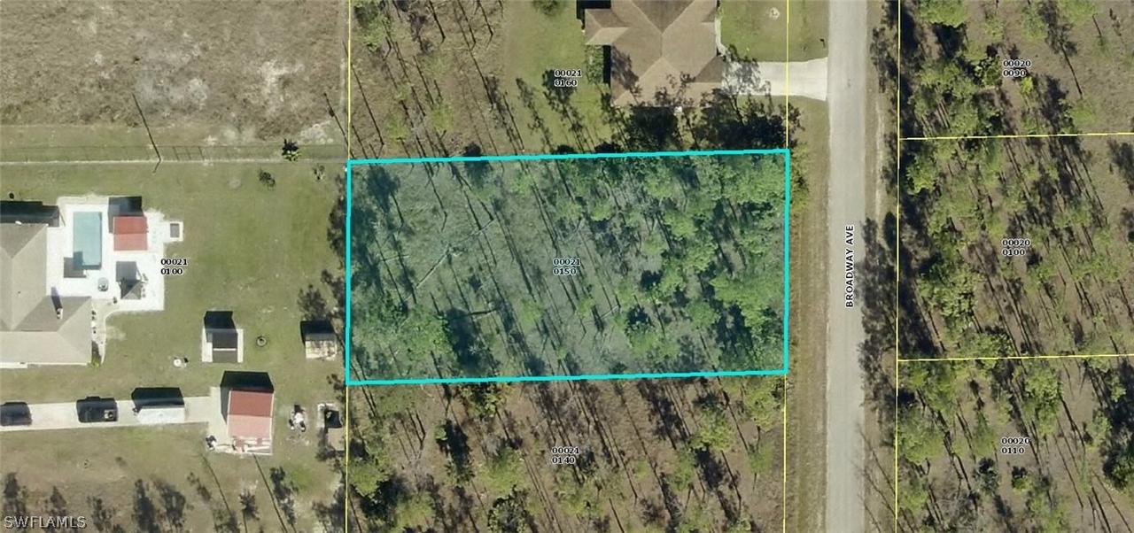 1305 Broadway Ave., Lehigh Acres, FL 33972