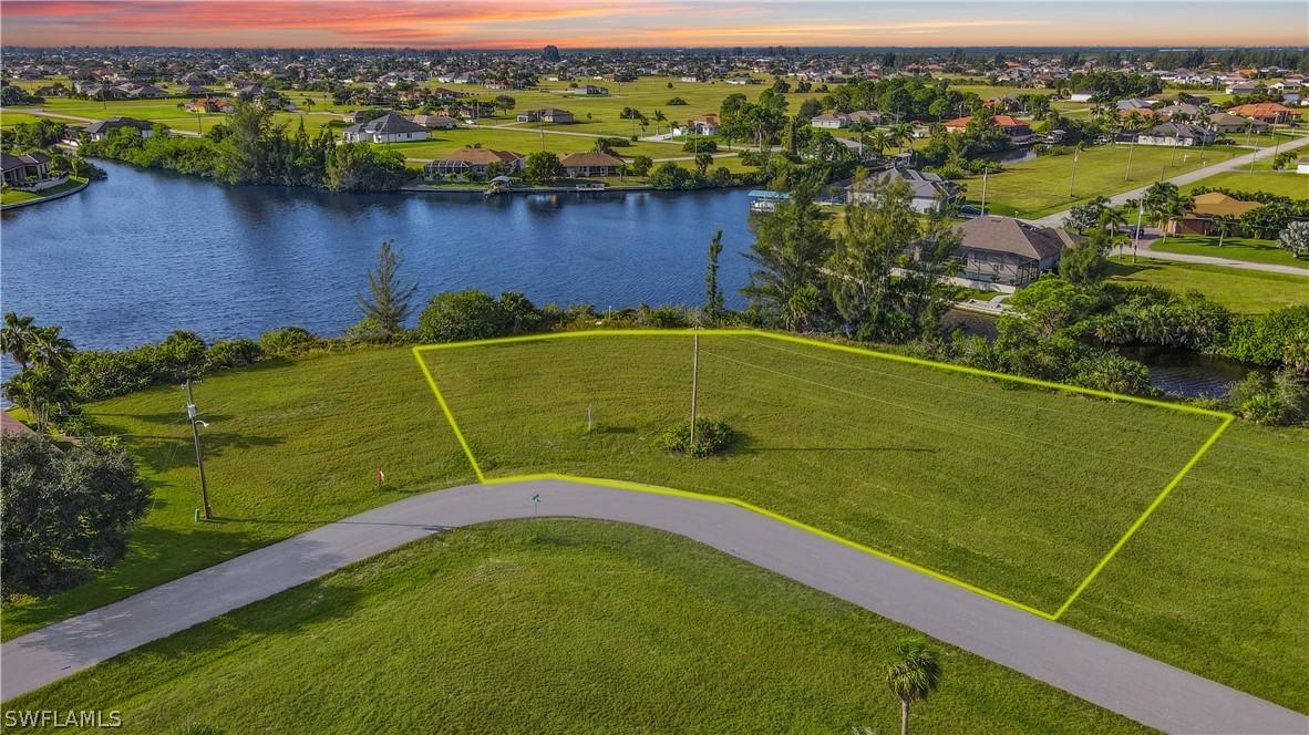 1800 NW 32nd Pl., Cape Coral, FL 33993