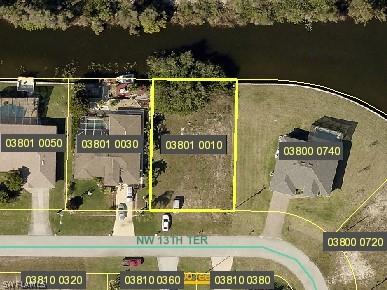 1707 NW 13th Ter., Cape Coral, FL 33993