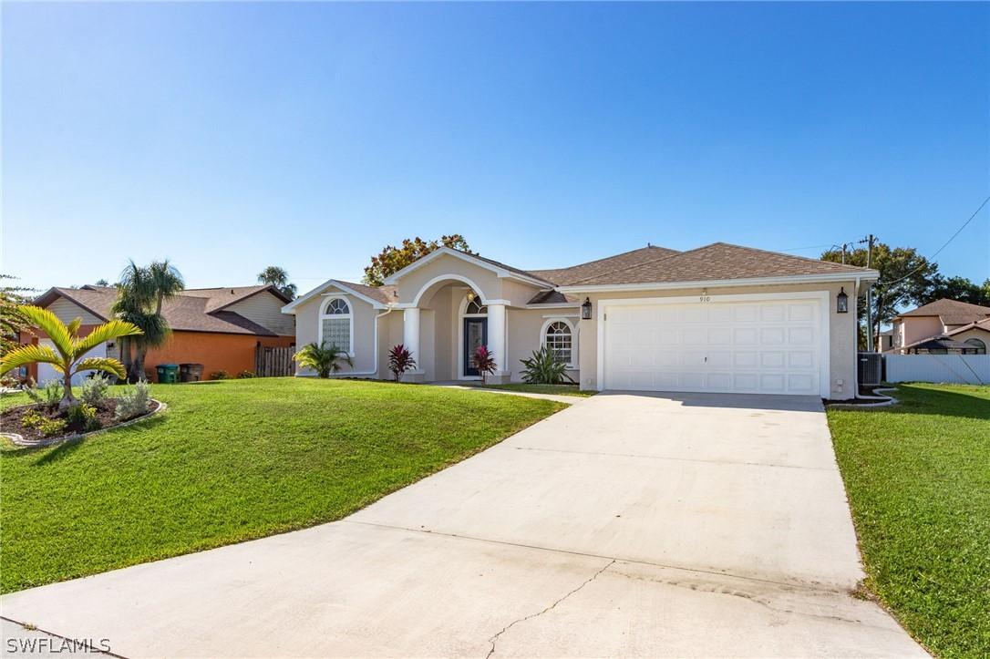 910 SW 6th Ct., Cape Coral, FL 33991