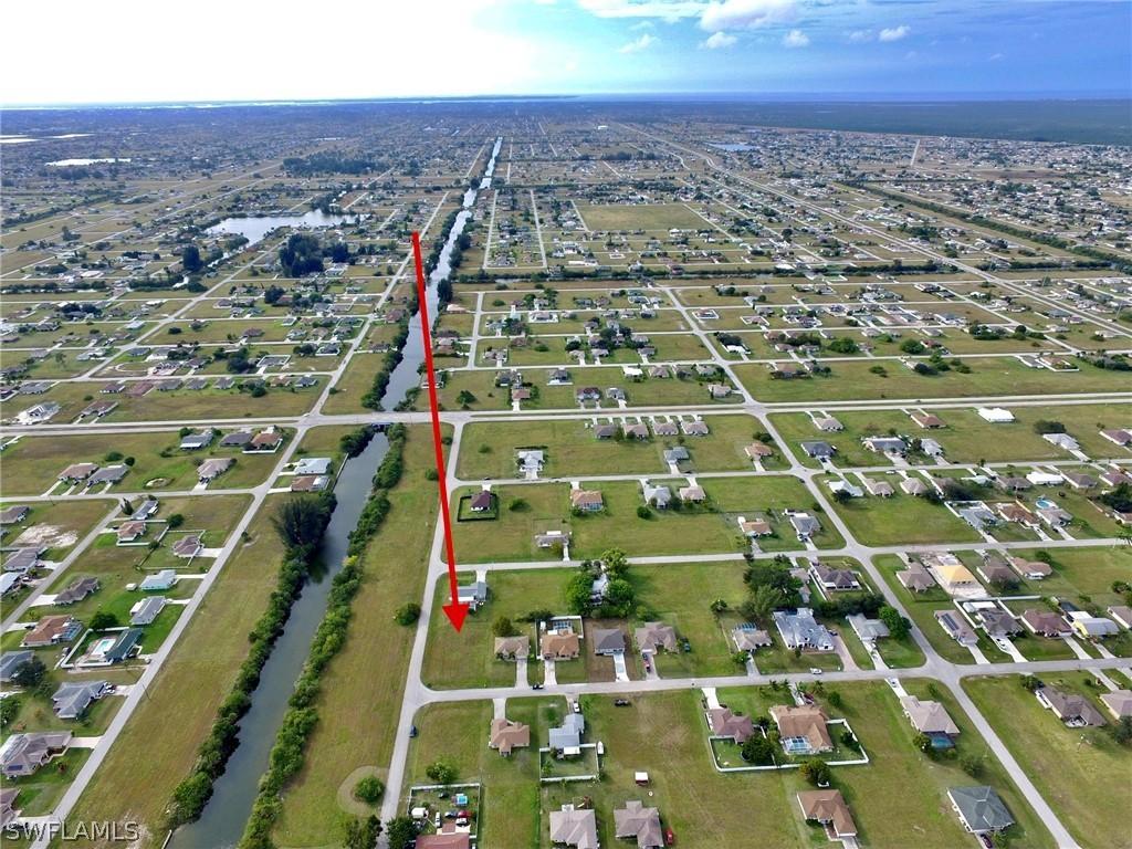 2010 NE 9th Pl., Cape Coral, FL 33909