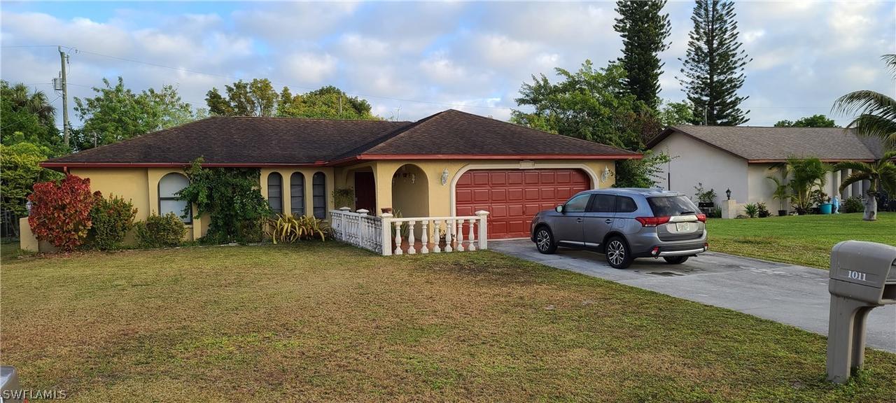 1011 SE 25th Ter., Cape Coral, FL 33904