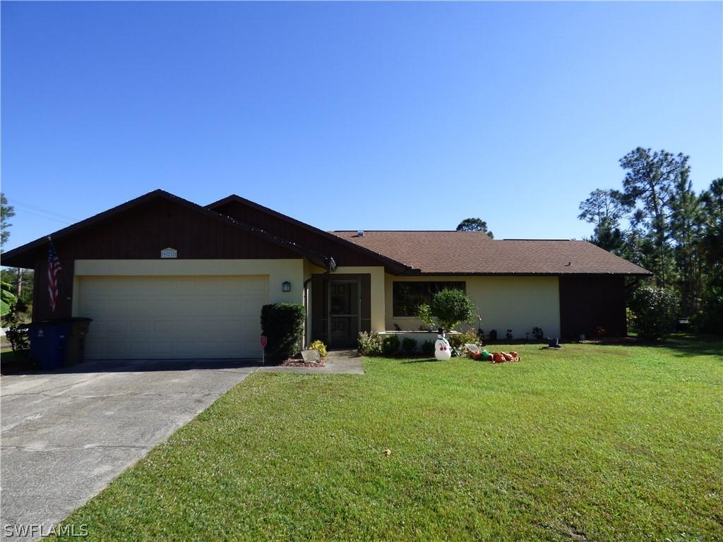 922 Sheldon Ave., Lehigh Acres, FL 33936