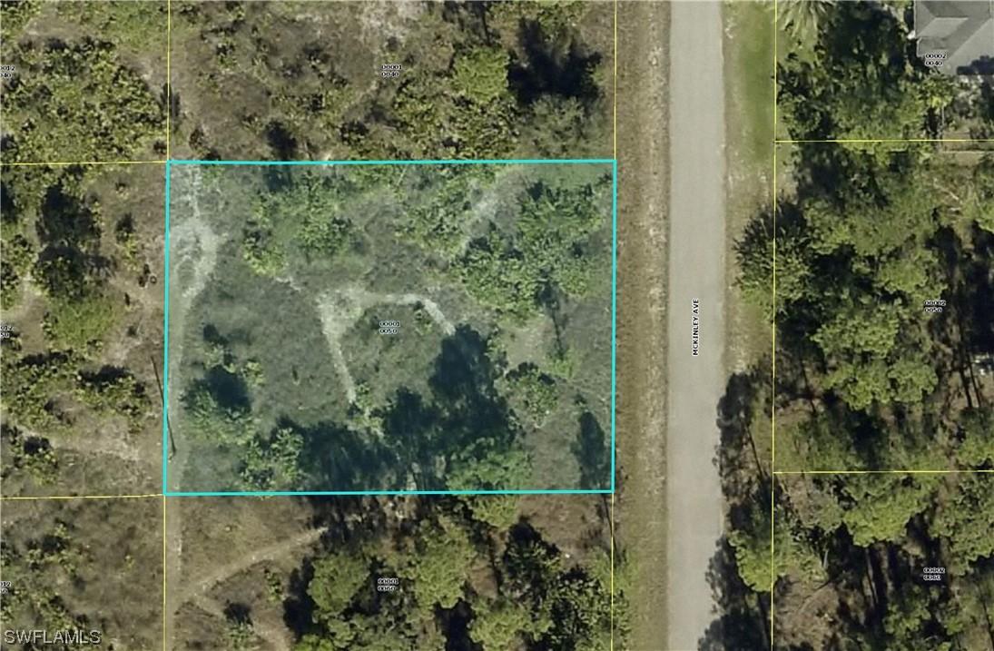 1219 Mckinley Ave., Lehigh Acres, FL 33972