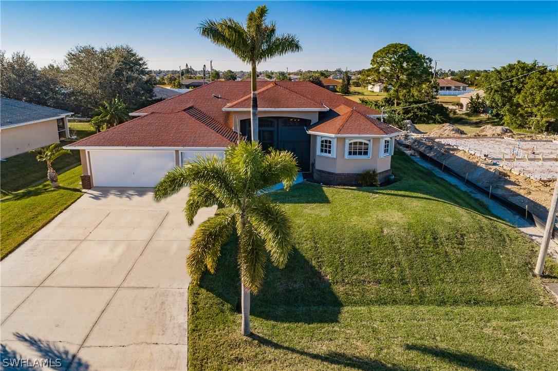 2910 NW 3rd Pl., Cape Coral, FL 33993