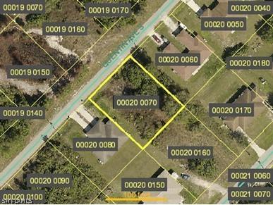 2425 Quentin Ave., Lehigh Acres, FL 33973