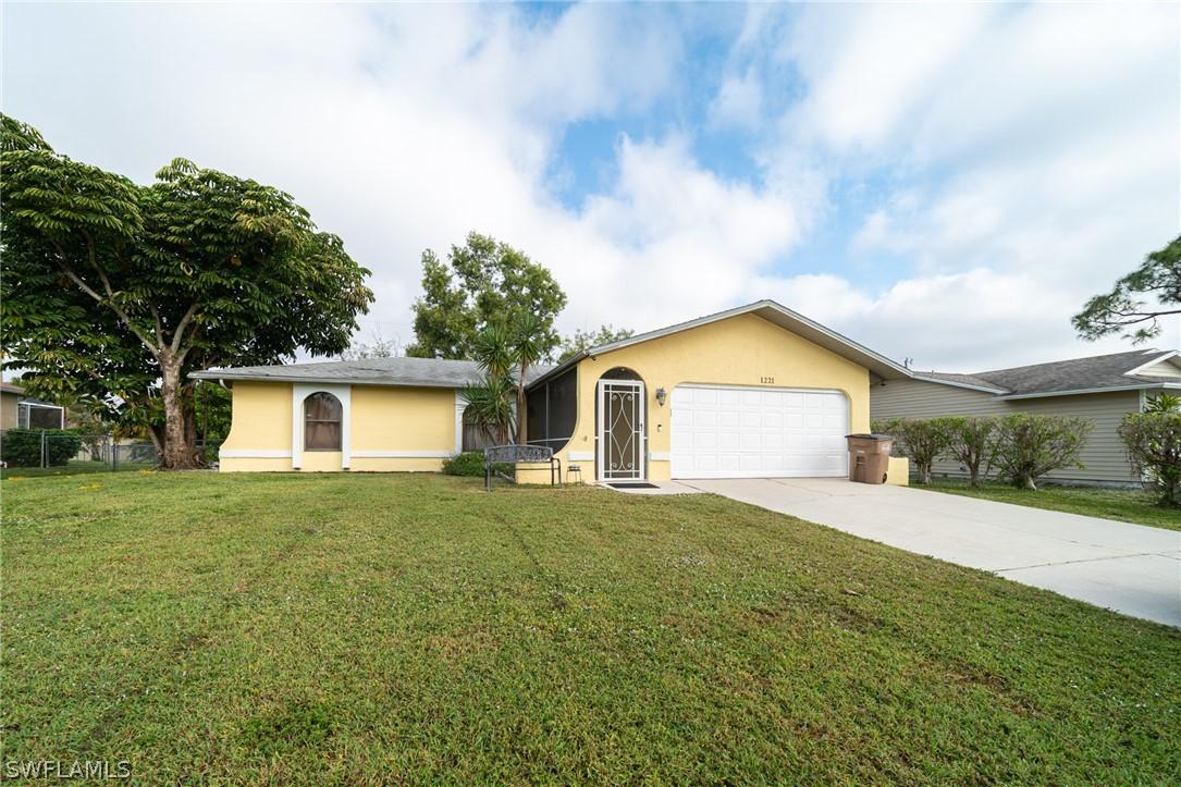 1221 SW 29th Ter., Cape Coral, FL 33914