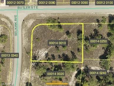 305 Selkirk Ave., Lehigh Acres, FL 33974