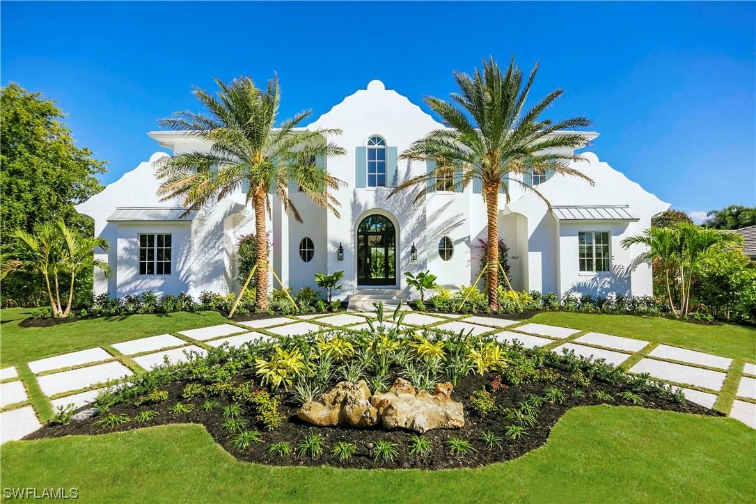 3770 Crayton Rd., Naples, FL 34103