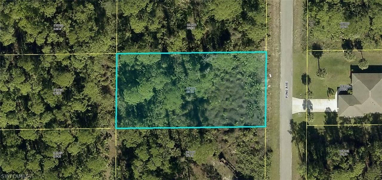 1219 Pine Ave., Lehigh Acres, FL 33972