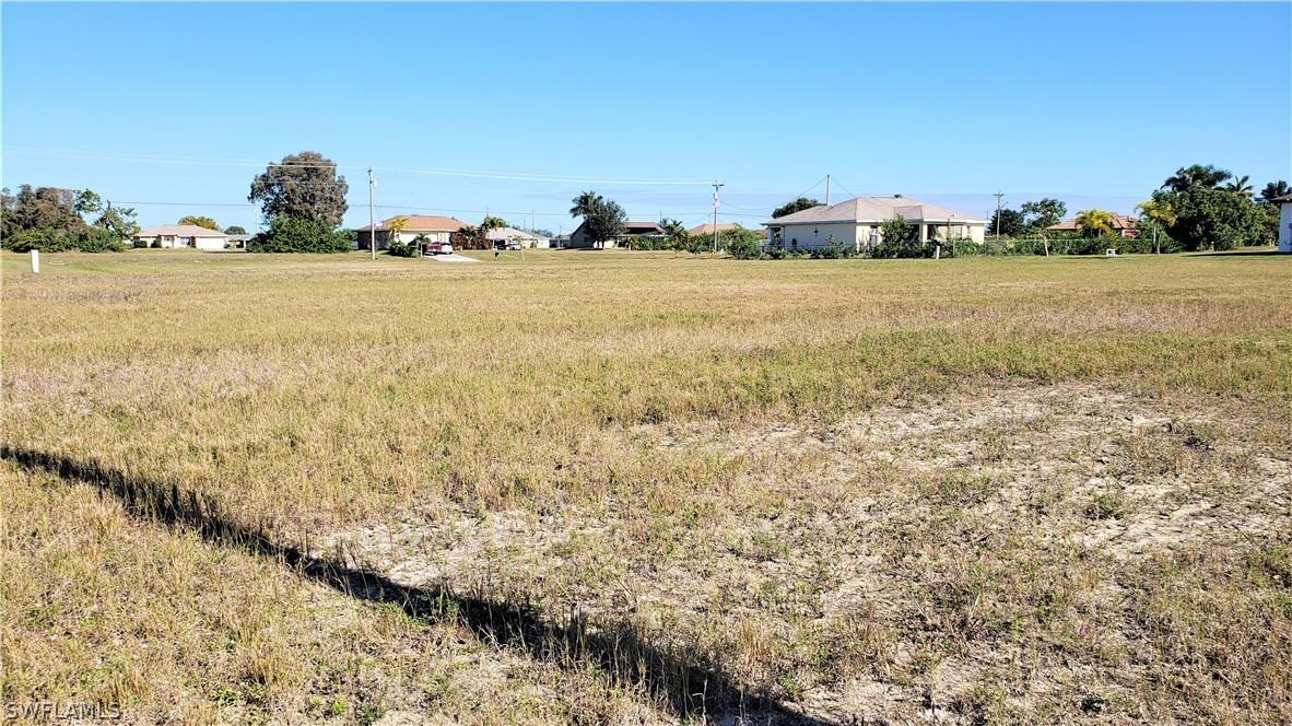 1017 NW 15th Ter., Cape Coral, FL 33993